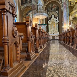 So many Pews by Martina Earney